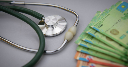 Медикам госполиклиник в Казахстане повысят зарплату с 1 сентября